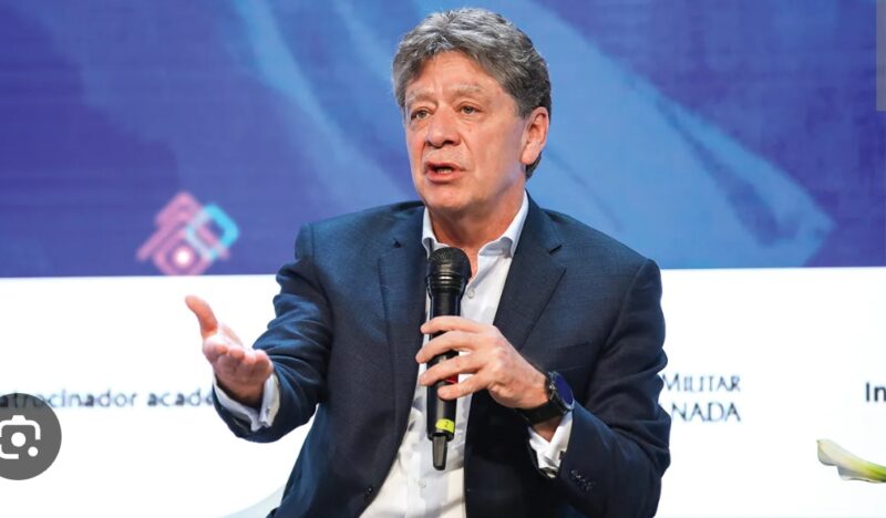 Tres empresas más se van de la Andi en medio de las tensiones entre Bruce Mac Master y el Gobierno De La Espriella